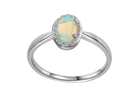 Brillanter Weißgoldring mit australischem Opal 0,070 ct